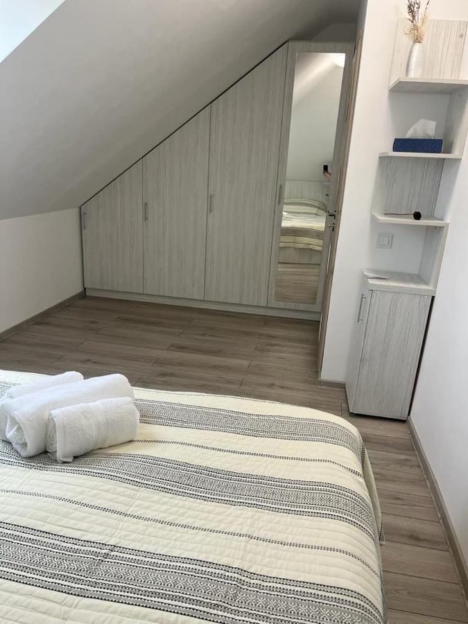 Kron House Braşov Buitenkant foto